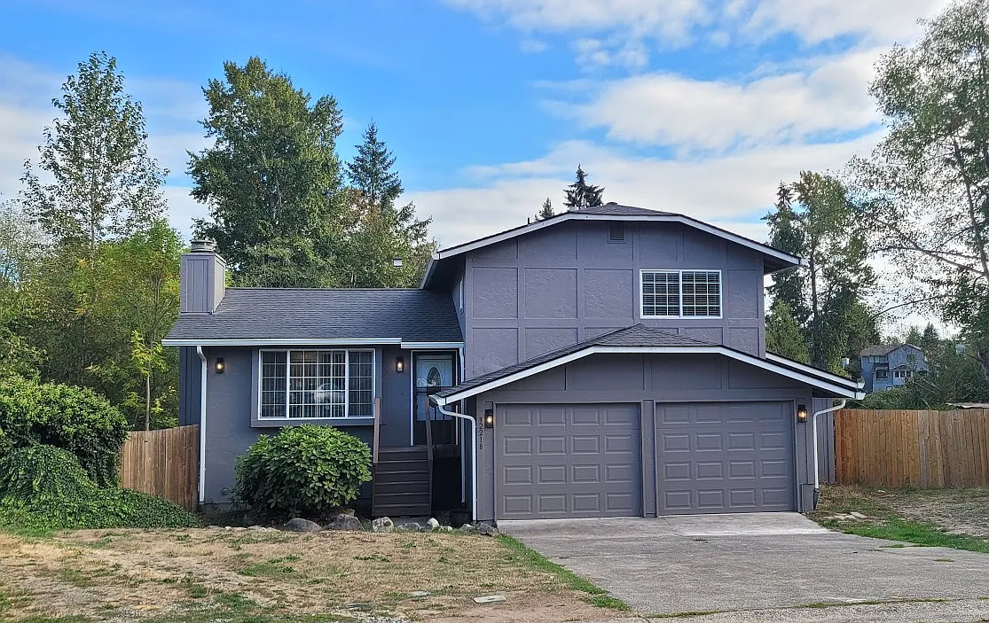 3 bed, 2.5 bath, 1420 sqft, $3,295 — Photo 1