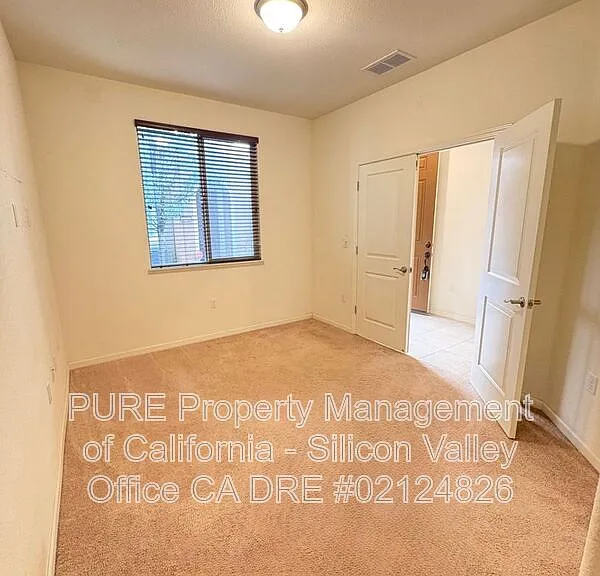 2712 Ferrara Cir — Photo 4