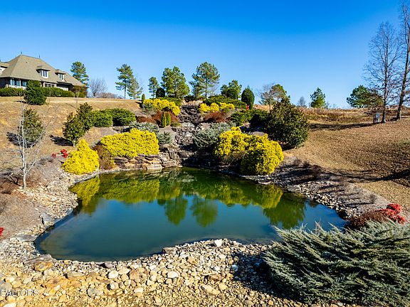 3rd image of 409 Wood Duck Ln