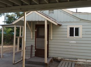 2208 W Peninsula Dr, Moses Lake, WA 98837