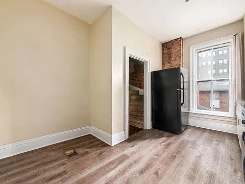 41 King Ave #D — Photo 18