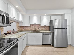 140 Lake Nancy Lane #112, West Palm Beach, FL 33411