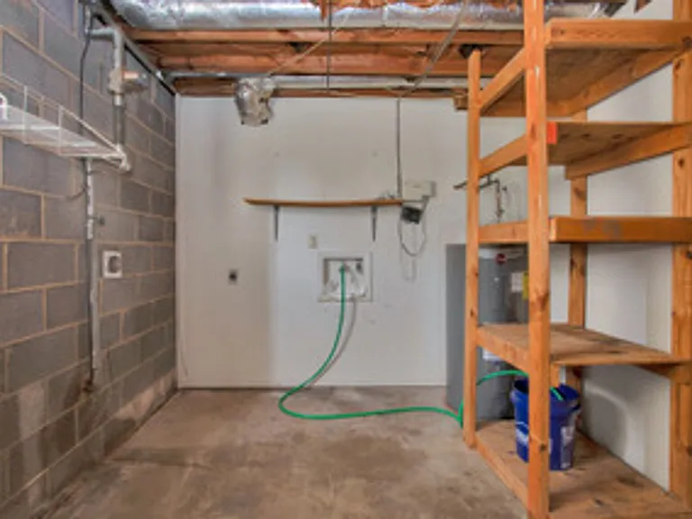 504 Harrow Rd — Photo 28