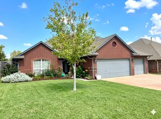 1529 W Onyx Way, Mustang, OK 73064