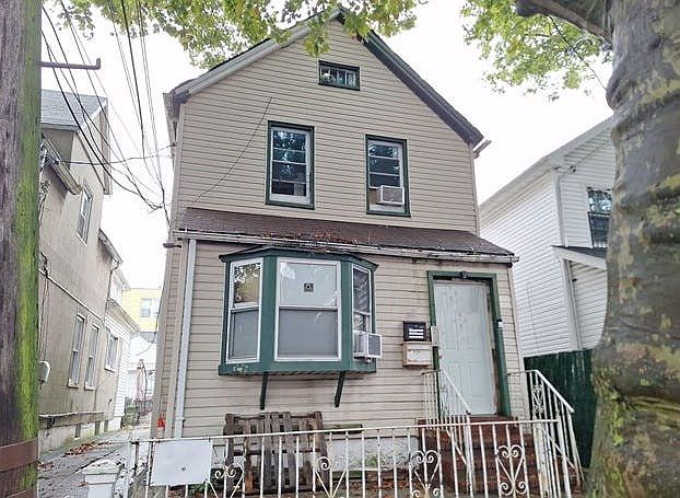 1st image of 11173 43rd Ave