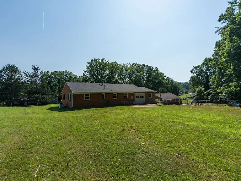 81 Sandy Ridge Rd — Photo 19