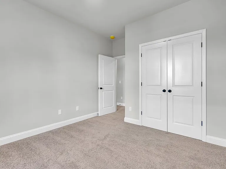 Furman Place Townhomes — Photo 38