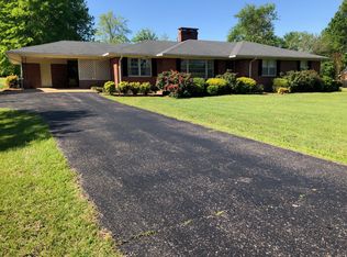 543 Duren Dr, Adamsville, TN 38310