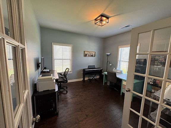 4th image of 217 Balota St