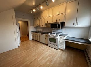 375 Lloyd Ave APT 3C, Providence, RI 02906