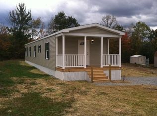 306 Don Dr, New Holland, PA 17557