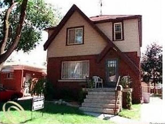2nd image of 943 Stewart Ave