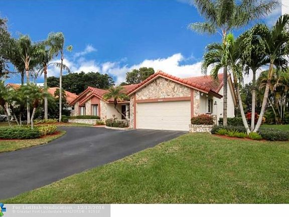 3rd image of 8861 N Lake Dasha Dr