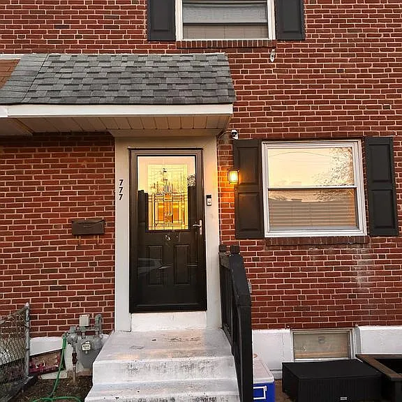 777 Bennington Rd — Photo 1