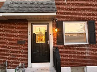 777 Bennington Rd, Folcroft, PA 19032