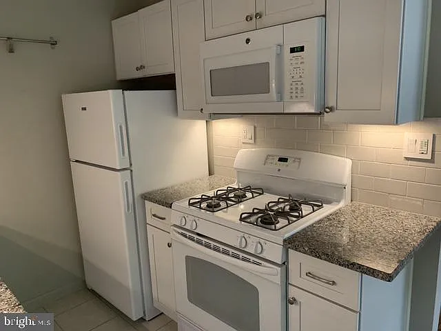 2325 42nd St NW #201 — Photo 13