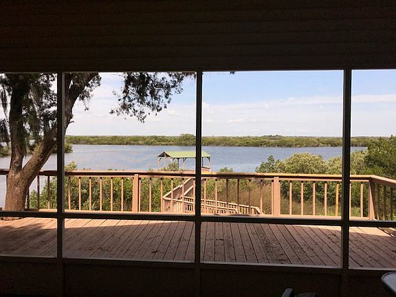 2nd image of 595 N Lake Cir
