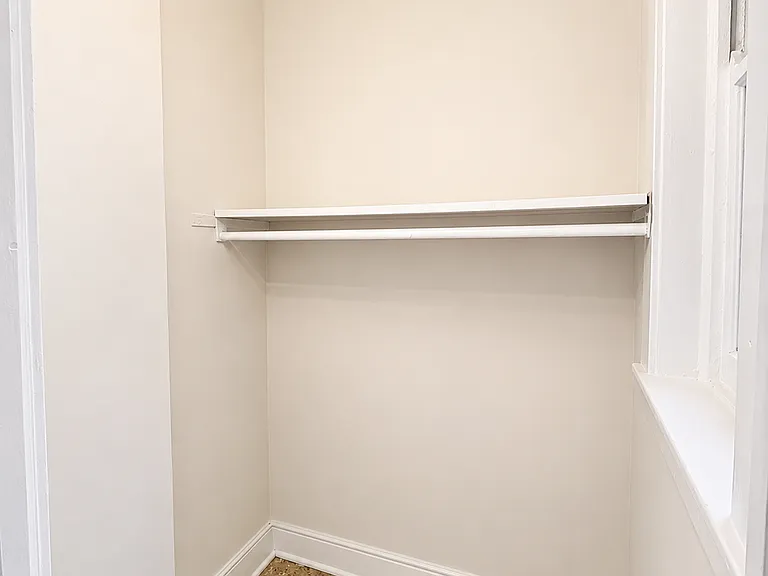 668 W Sheridan Rd #2 — Photo 11