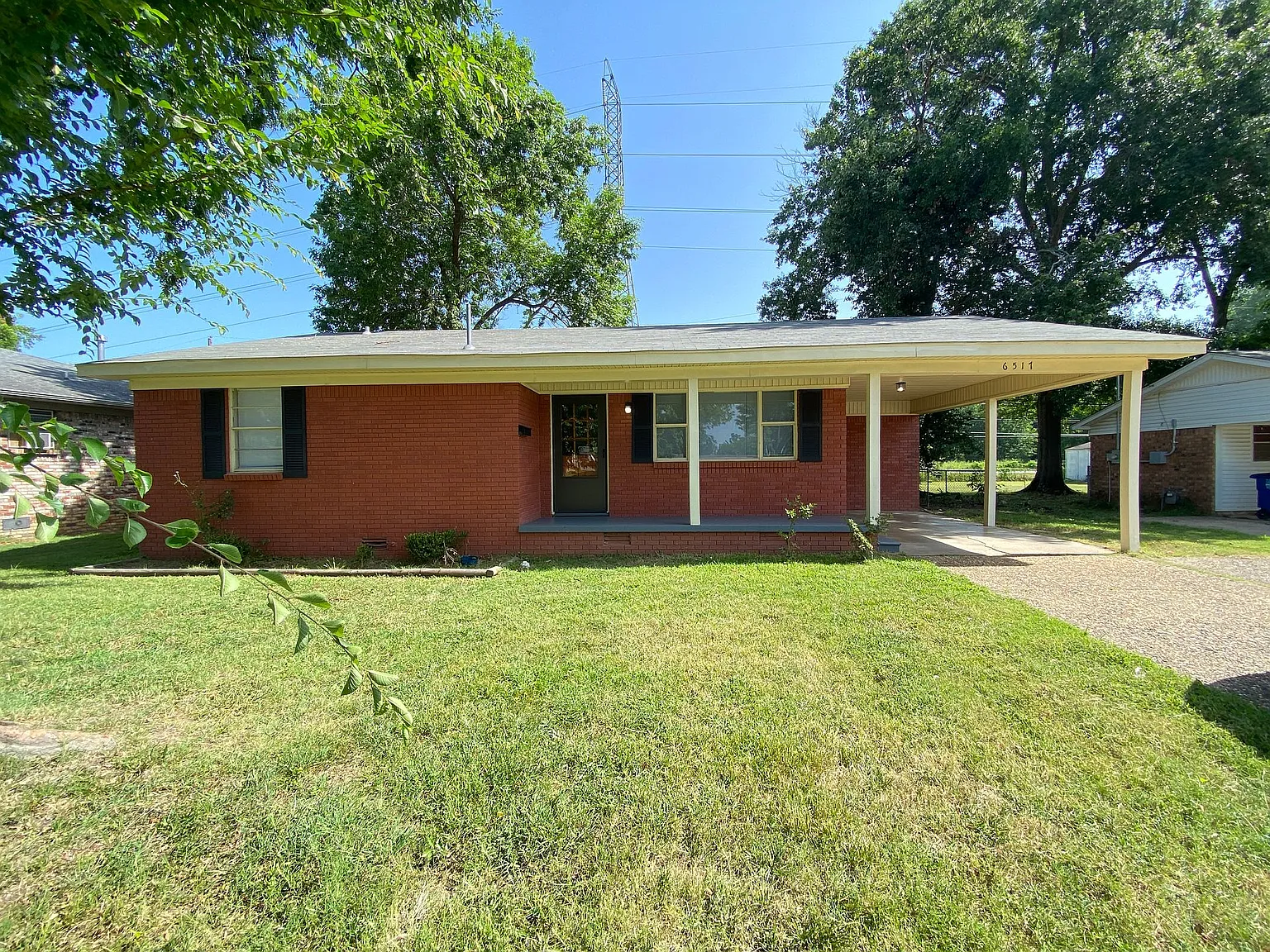 6517 Farmstead Rd — Photo 2