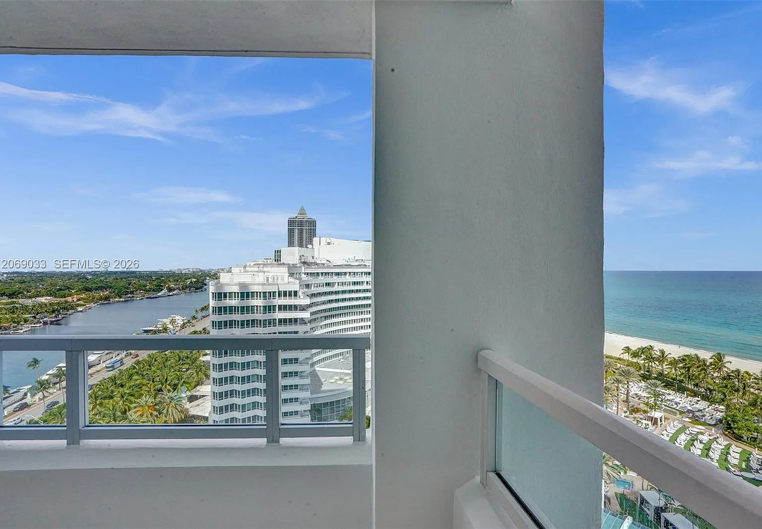 Fontainebleau Ii Condo — Photo 3