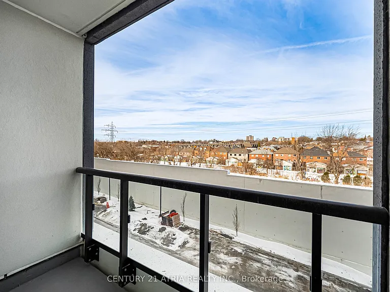 858 Dupont St #318 — Photo 26