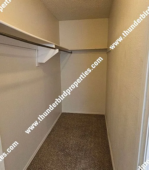 408 Western Skies Dr SE — Photo 2