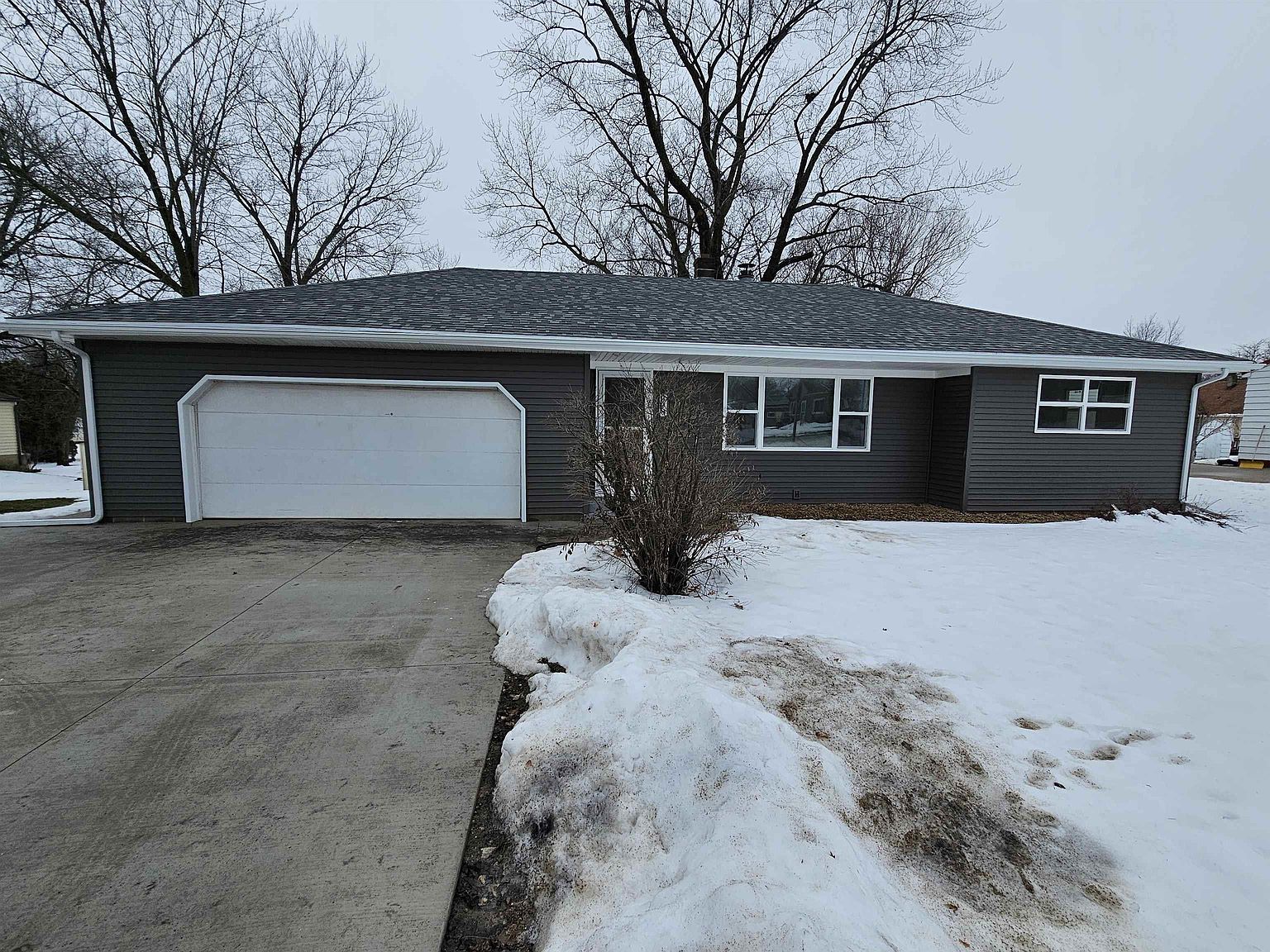 308 Gilbertville Rd, Elk Run Heights, IA 50707 Zillow