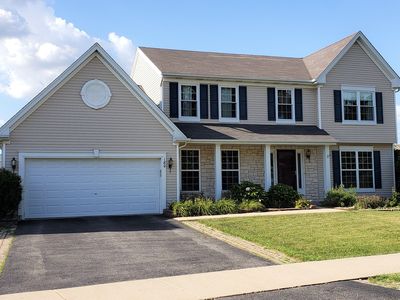 180 Arbor Ridge Dr, Montgomery, IL, 60538