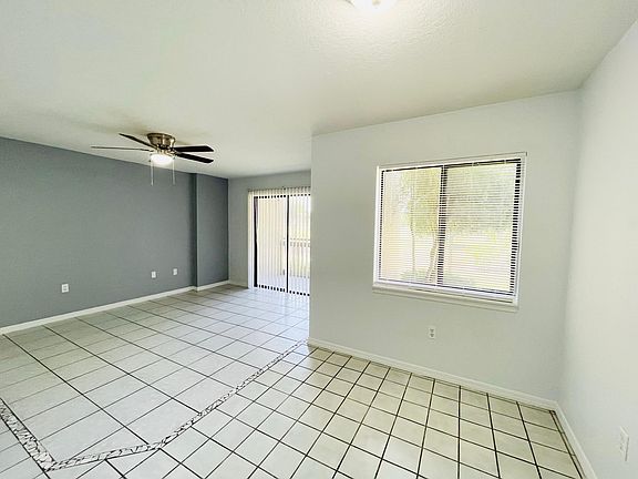 4th image of 1033 S Buena Vista Dr #1033