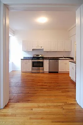 Rented by WAM Partners - William Moses Co. | media 8