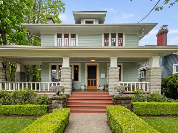 3221 NE Glisan St, Portland, OR 97232