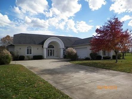 1st image of 41 Fairway Dr