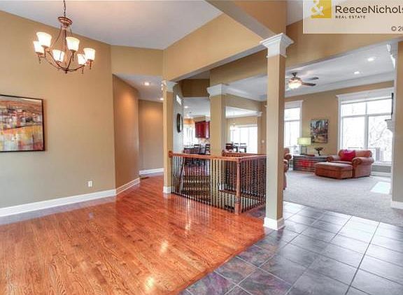 3rd image of 15265 Linden Ct