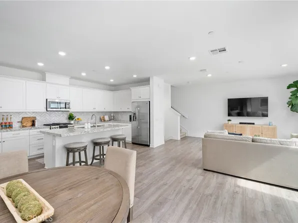 225 Carmona, Lake Forest, CA 92630