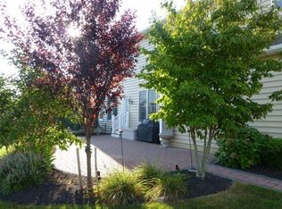 1428 Banner Dr, Lancaster, PA 17601
