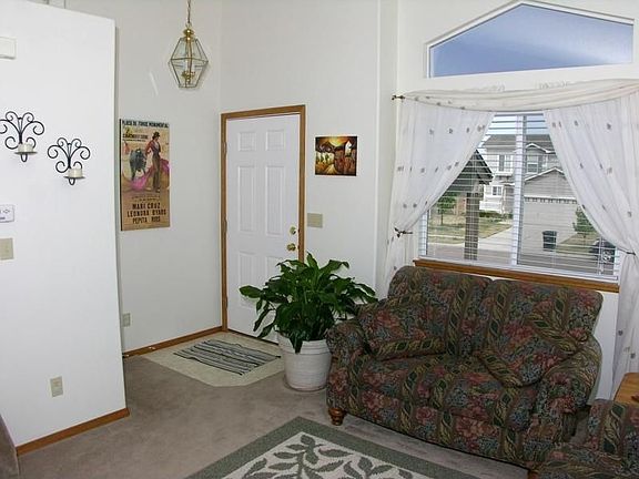 3rd image of 2243 Jeanette Way