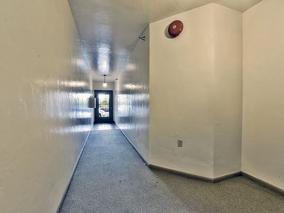 3rd image of 2223 Lake St APT 305