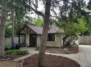 3761 W Auburn Rd, Rochester Hills, MI 48309