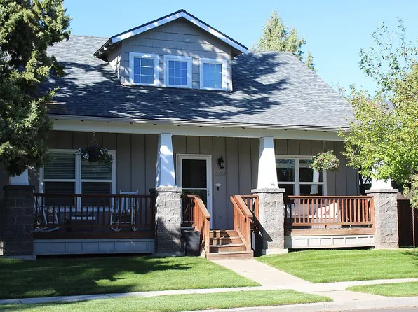 20604 SE Hummingbird Ln, Bend, OR 97702