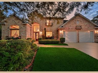 26 Pebble Cove Dr, Spring, TX 77381