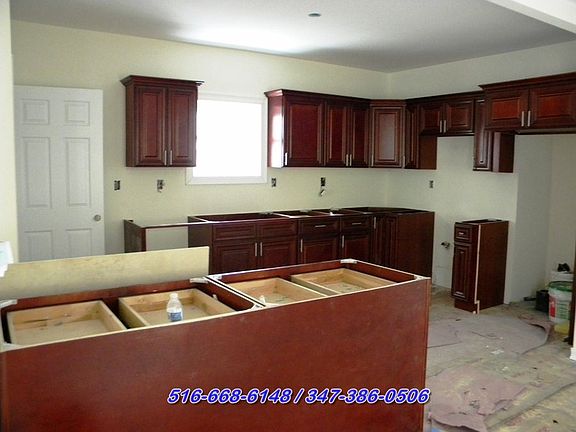 5th image of 1735 Brookhaven Ave
