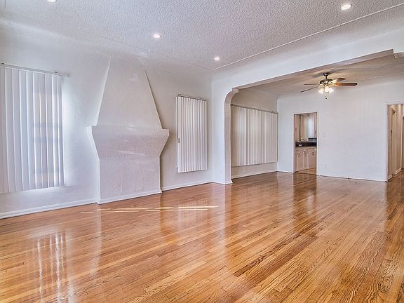 2nd image of 6135 Saturn St #61355