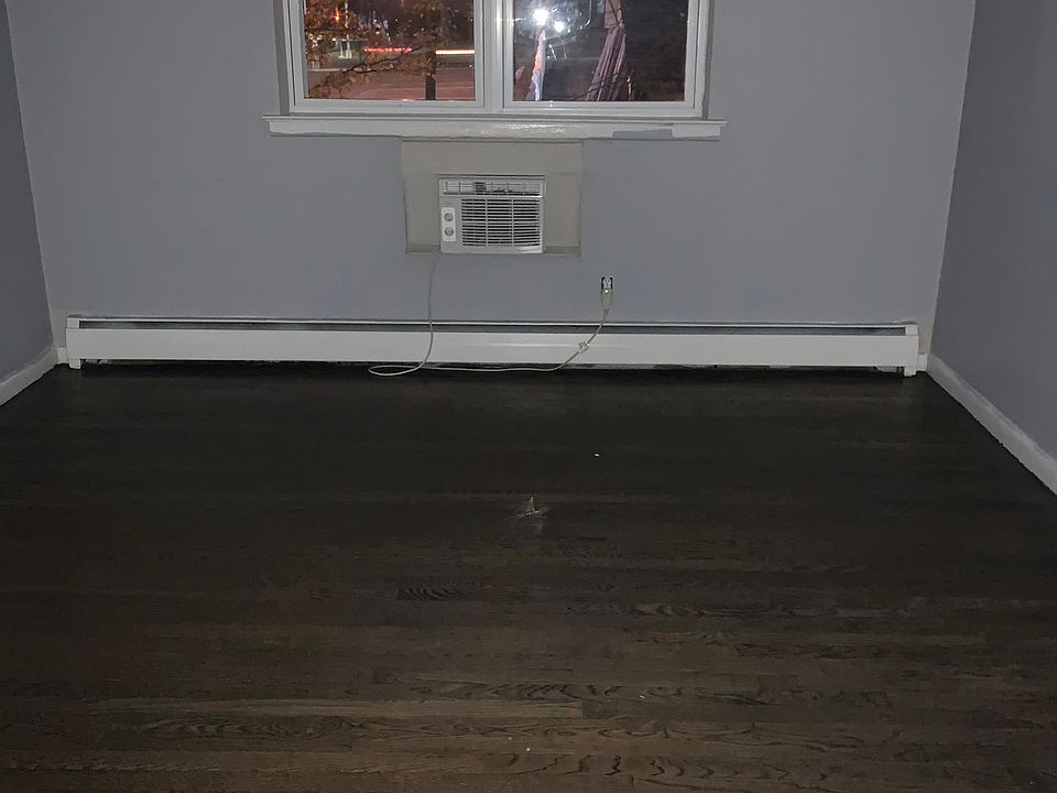 2nd image of 120 W 3rd Ave #1