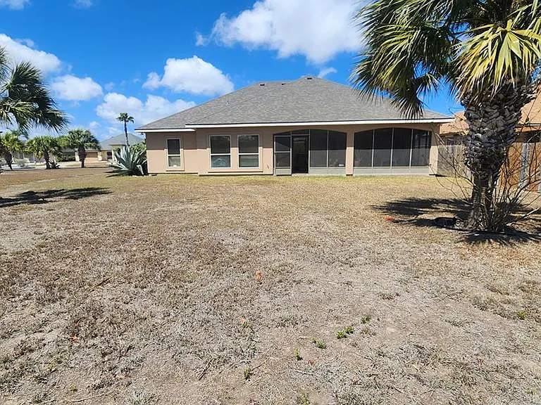 15 Cypress Point Dr — Photo 16