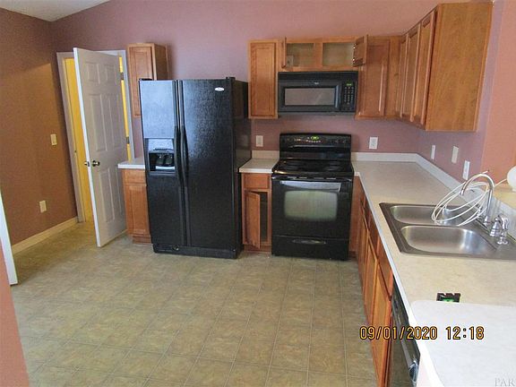 3rd image of 5823 Dandelion Ln