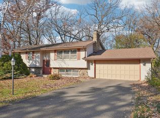 1051 Tiller Ln, Shoreview, MN 55126