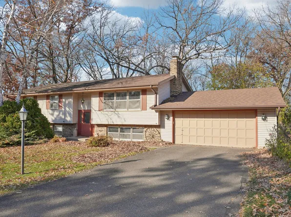 1051 Tiller Ln, Shoreview, MN 55126