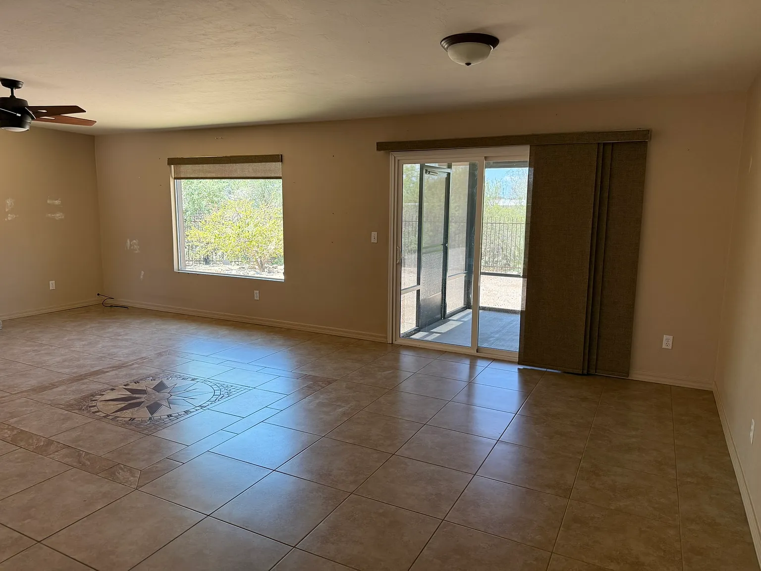 Private!! Over Half An Acre, No Hoa!! — Photo 4