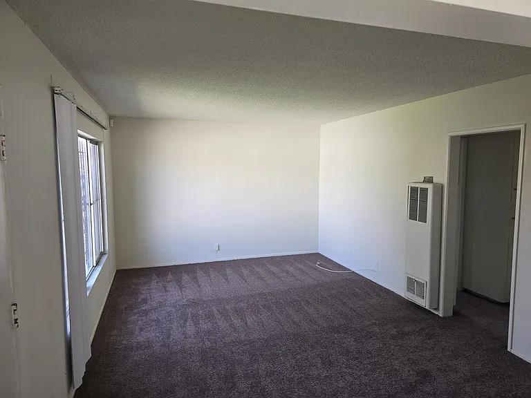3745 W 109th St — Photo 5