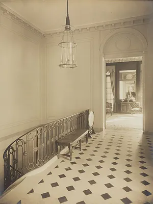 Sold by Sotheby's International Realty | media 16